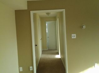 4054 Selfridge Pkwy APT C5, Highland Hills, OH 44122