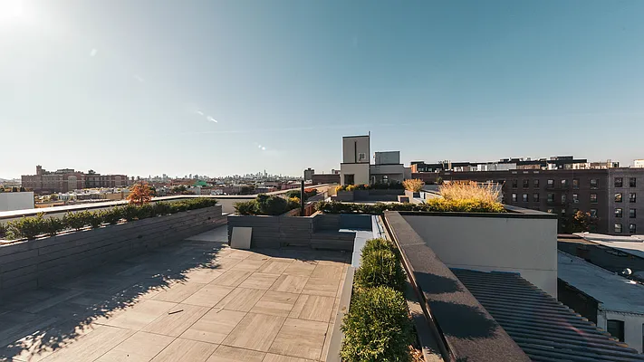 Rented by Nooklyn NYC LLC | media 115