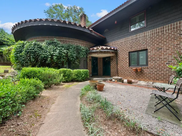 1705 Nottingham Rd, Raleigh, NC 27607