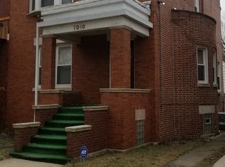 7010 S Calumet Ave, Chicago, IL 60637