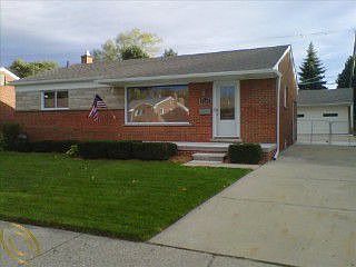 1st image of 8589 Cardwell St