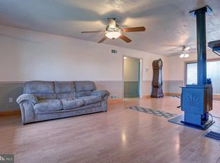 48 Crestview Dr, East Berlin, PA 17316