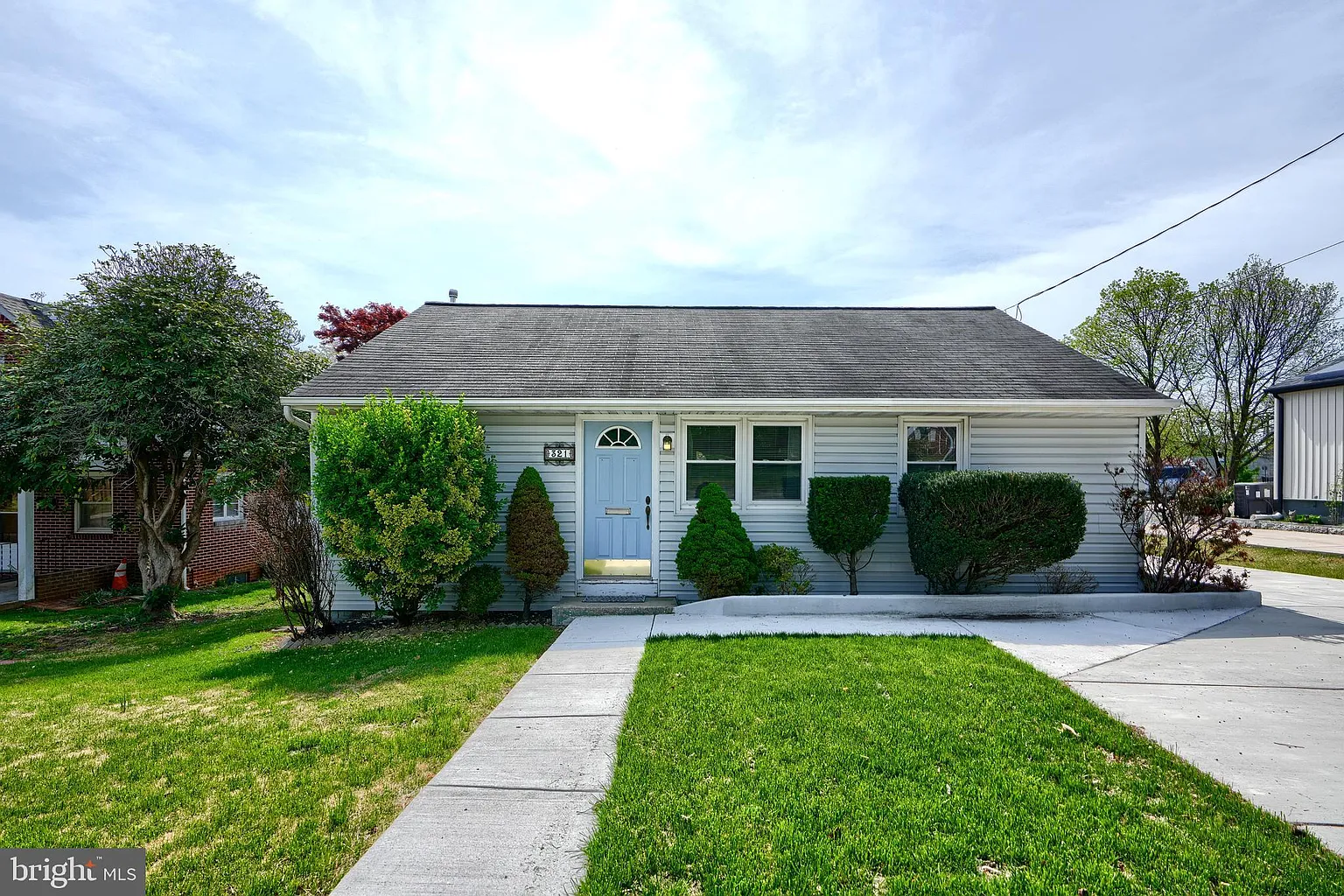 321 Fulford Ave photo 1