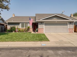 2801 Pinnacles Dr, Modesto, CA 95358