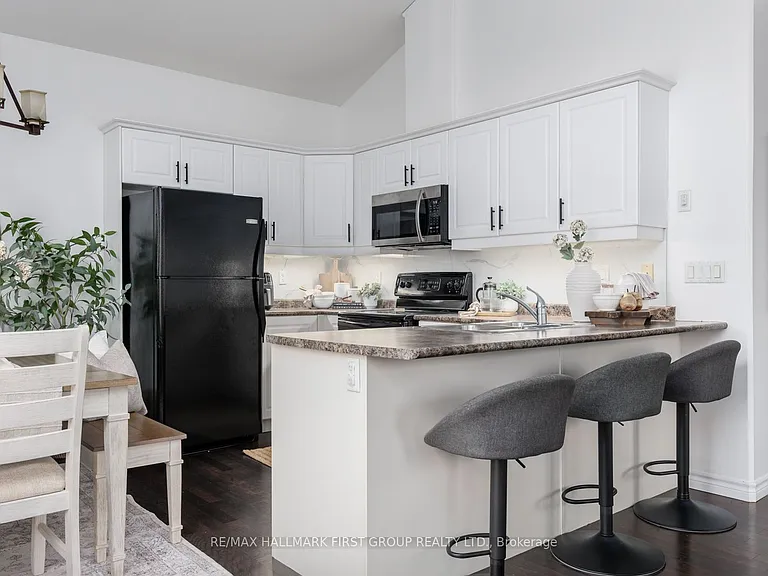 325 Densmore Rd #1501 — Photo 15