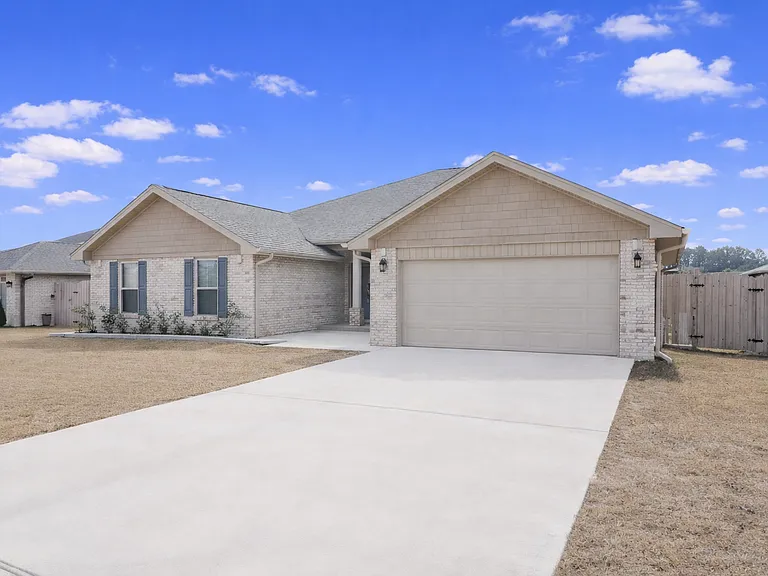 5833 Crestlake Dr — Photo 1
