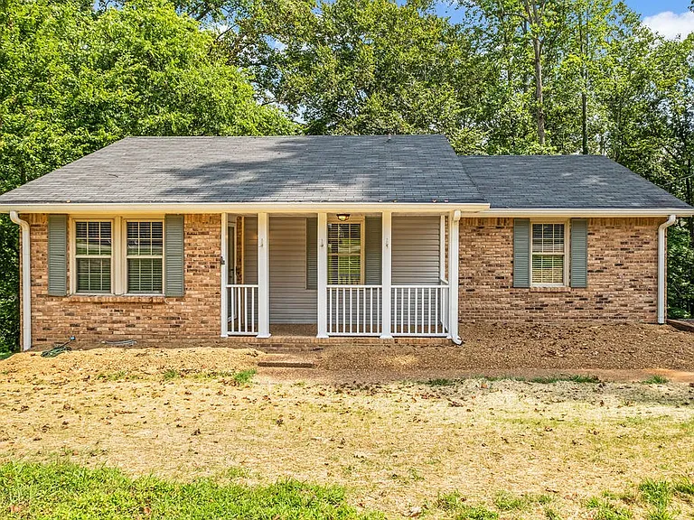 1703 Winding Way Dr — Photo 1