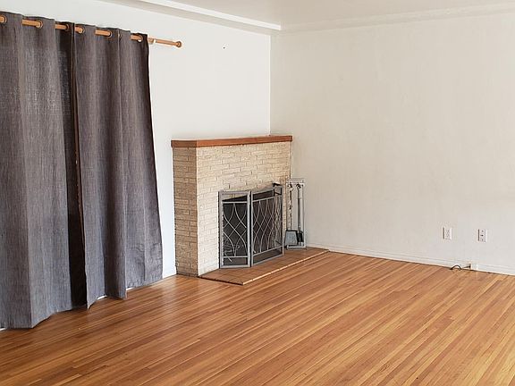 3rd image of 1509 Cardenas Dr NE