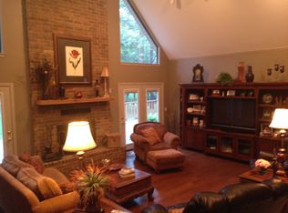 8721 Springhill Farms Sr, Alexander, AR 72002