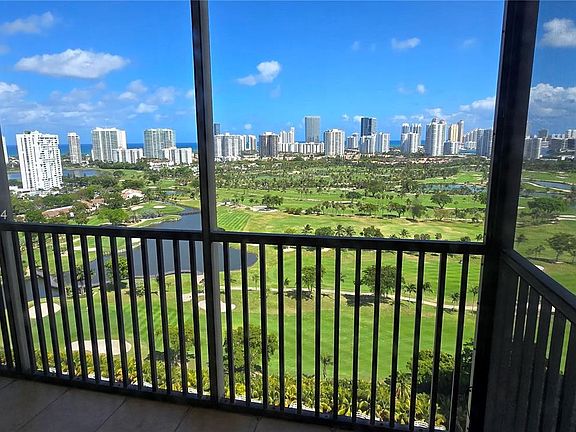 5th image of 20301 W Country Club Dr APT 2527