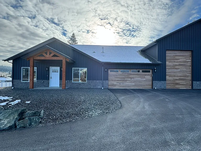 764 Evergreen Way #A — Photo 1