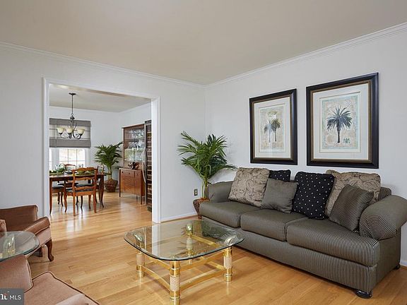 4th image of 16016 Charles Hill Dr
