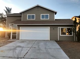 101 Double Eagle Dr, Fernley, NV 89408