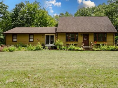 94 Whitehead Rd, Coventry, RI, 02816