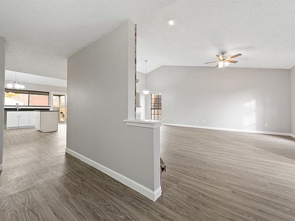 5th image of 514 Kenya St