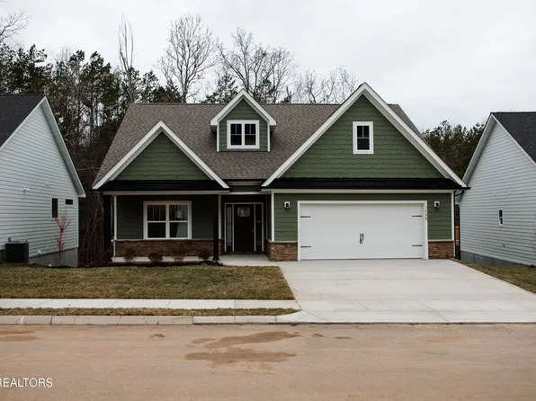 1736 Green Meadows Ln, Lenoir City, TN 37771