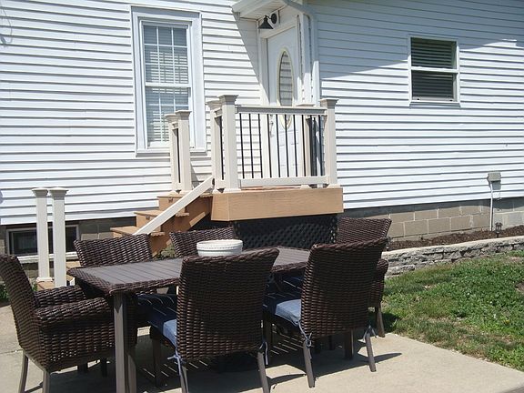 5th image of 305 N 1st St