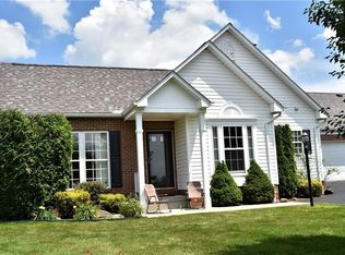 19 Links Dr, New Castle, PA 16101