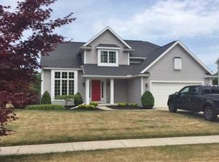 7010 Forest Run Dr, Temperance, MI 48182