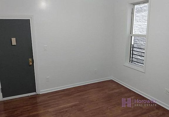 5th image of 4-29 27th Ave #1R