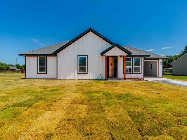 6111 S Lakeside Hills Ct, Granbury, TX 76048