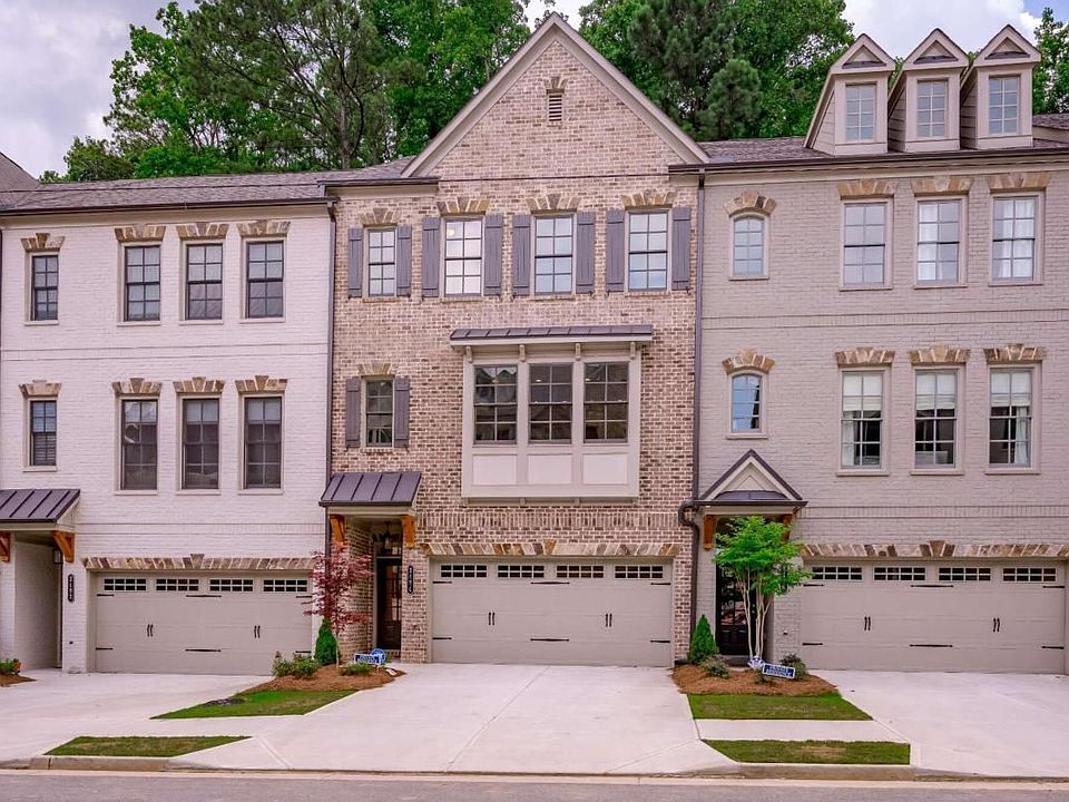 1st image of 2494 Skyland Dr NE