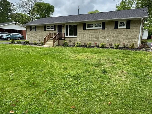 148 Highland St, Bruceton, TN 38317