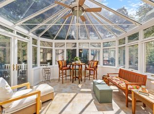 3 Newton Ct, Somerset, NJ 08873