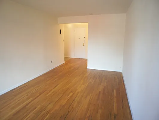 Rented by Lara Group | media 13