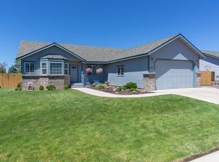867 SW 25th Ct, Redmond, OR 97756