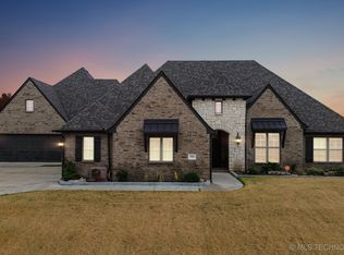 7003 E 91st St N, Owasso, OK 74055