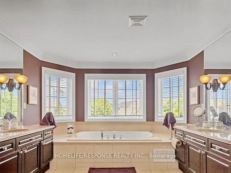 1382 Storey Dr — Photo 15