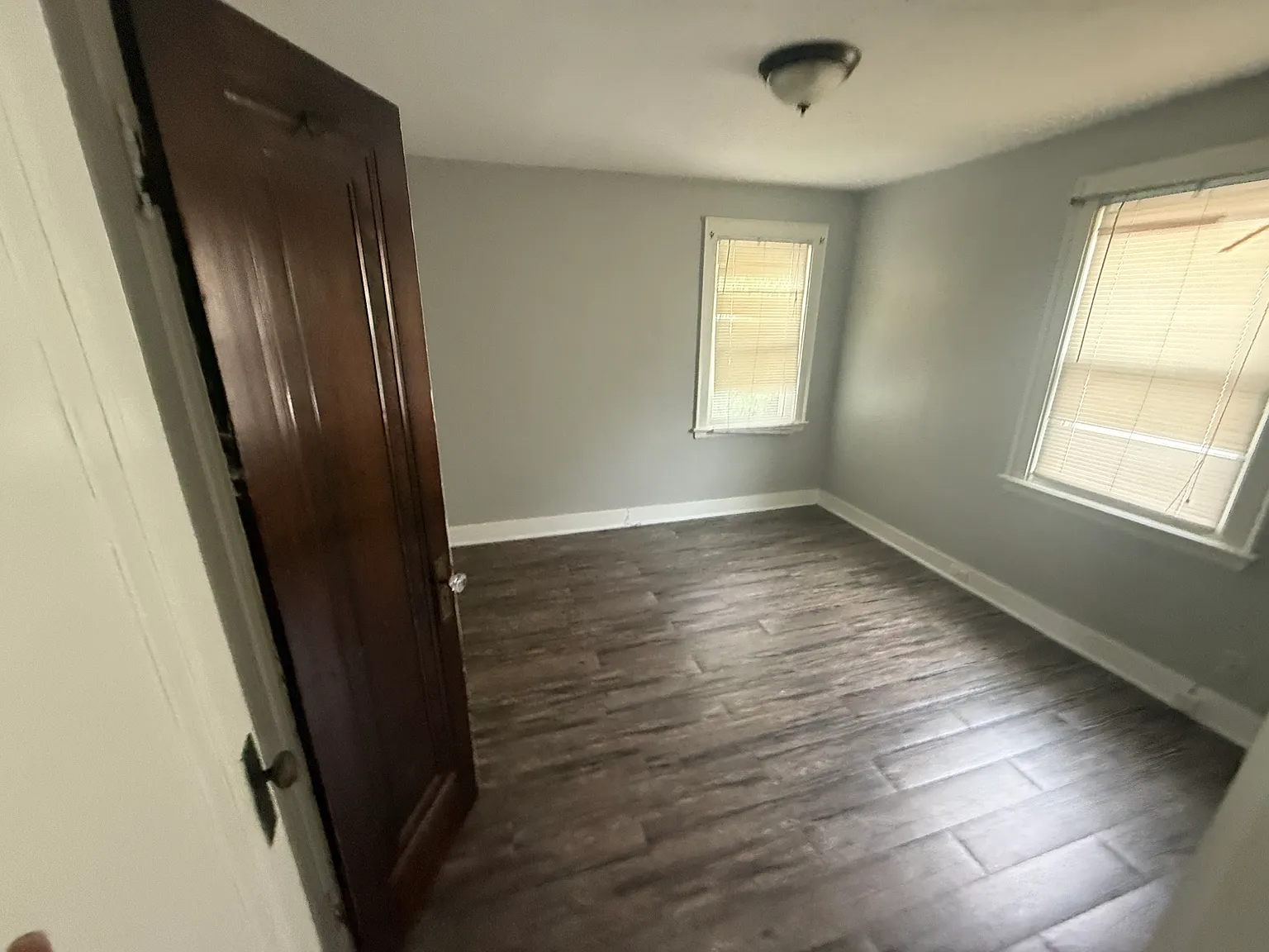 1 bed, 800 sqft, $695 — Photo 3