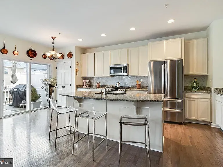23380 Marview Ct — Photo 6