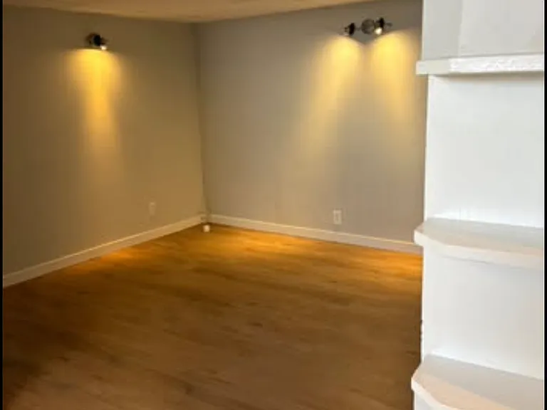 8015 131a Ave NW #BASEMENT — Photo 7