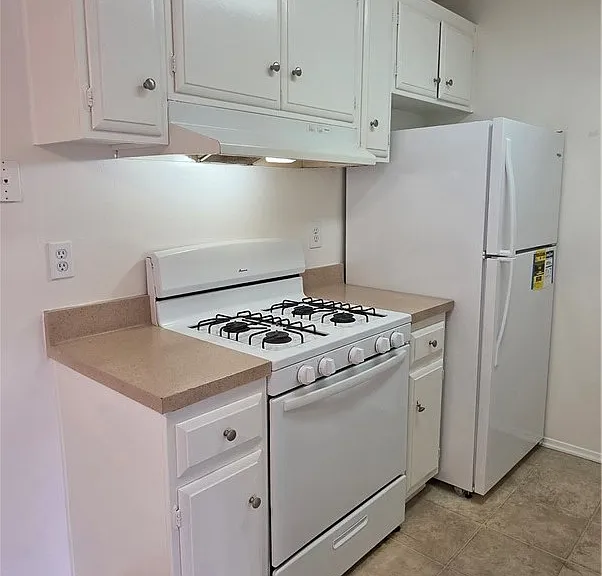 6600 Warner Ave #56 — Photo 3