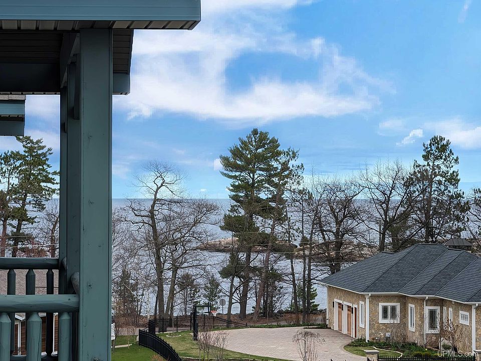 1279 Lakeshore Park Pl #PA-35E, Marquette, MI 49855 | Zillow