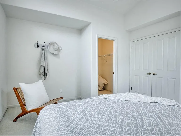 3233 Quail Hollow Dr #1 — Photo 7