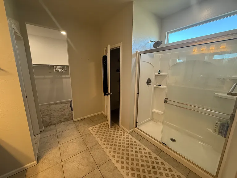 2562 E Boulder Ave — Photo 4