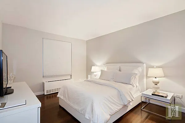 Rented by Halstead Real Estate | media 4