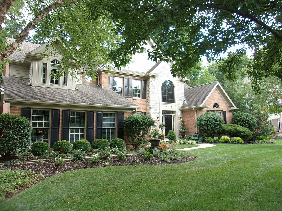 1st image of 213 Sentry Hill Dr