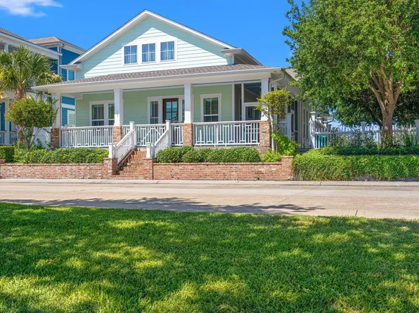 11 Porch St, Galveston, TX 77554
