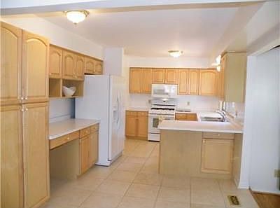 3rd image of 3342 Tacoma Cir