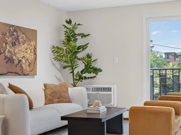 12-16 Ellery St #303, Cambridge, MA 02138