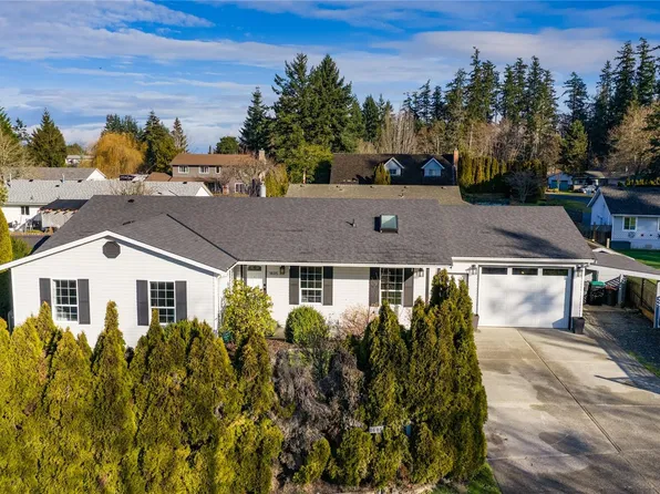 1605 Sharon Pl, Nanaimo, BC V9P 1Y7