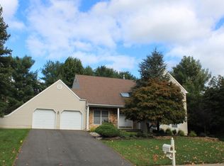 19 Harness Ln, Marlboro, NJ 07746