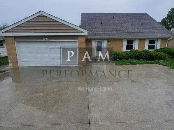 2841 Santa Fe Trl Unit B, Racine, WI 53404