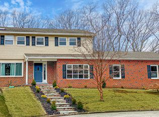 12 Tanglewood Ln, Malvern, PA 19355