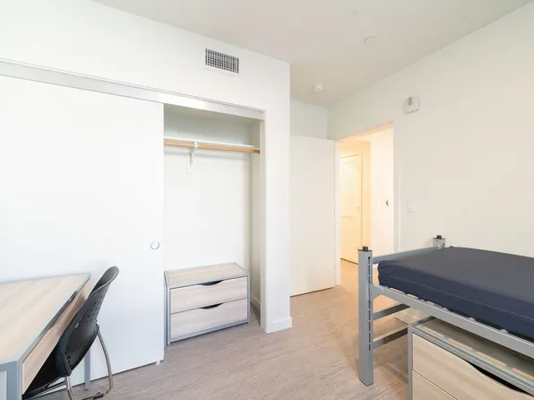 The Kittredge, 2150 Kittredge St #C5a751473, Berkeley, CA 94720