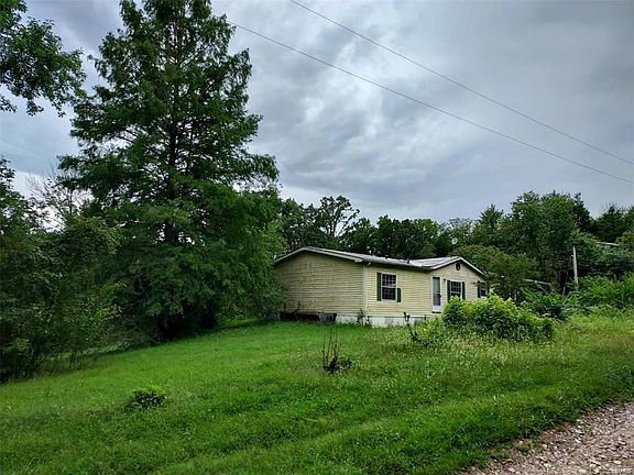 4th image of 9128 Ridgewood Dr
